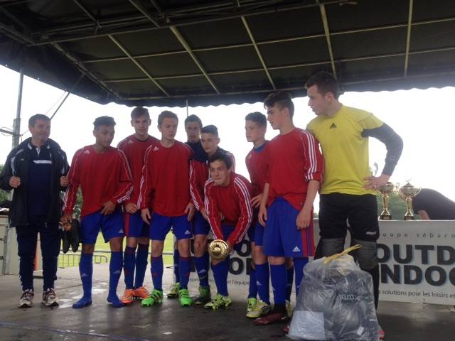 Image de l'article Les U17 de l\'US Montagnarde remportent le tournoi à Locmariaquer