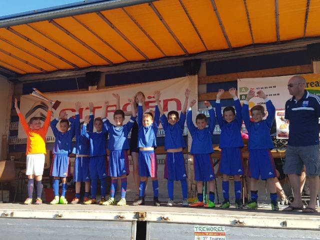 Image de l'article L\'équipe de Yann Mrdenovic remporte le tournoi de Campénéac