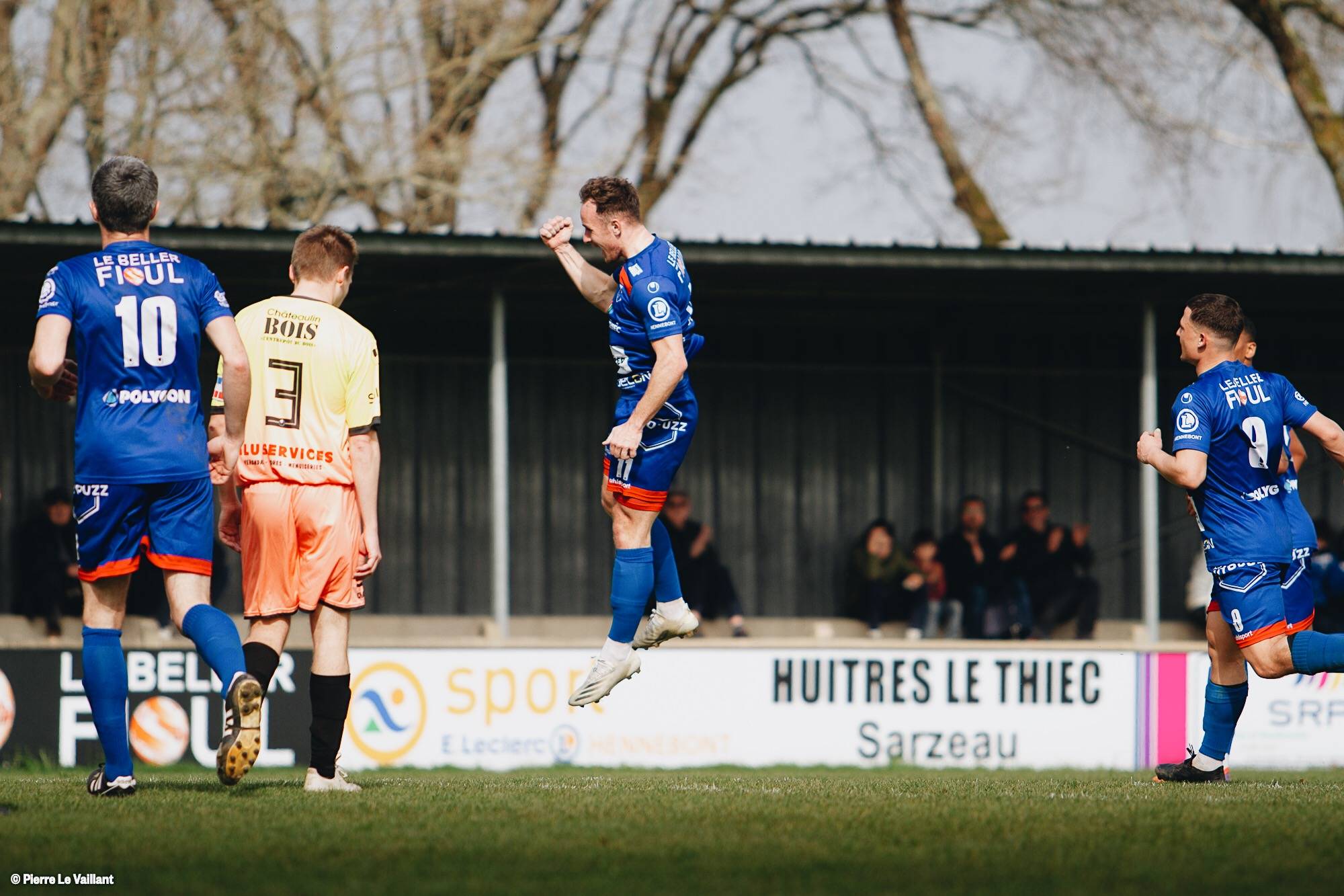 Image de l'article R1. L\'USM sérieux face à Châteaulin (3–1)