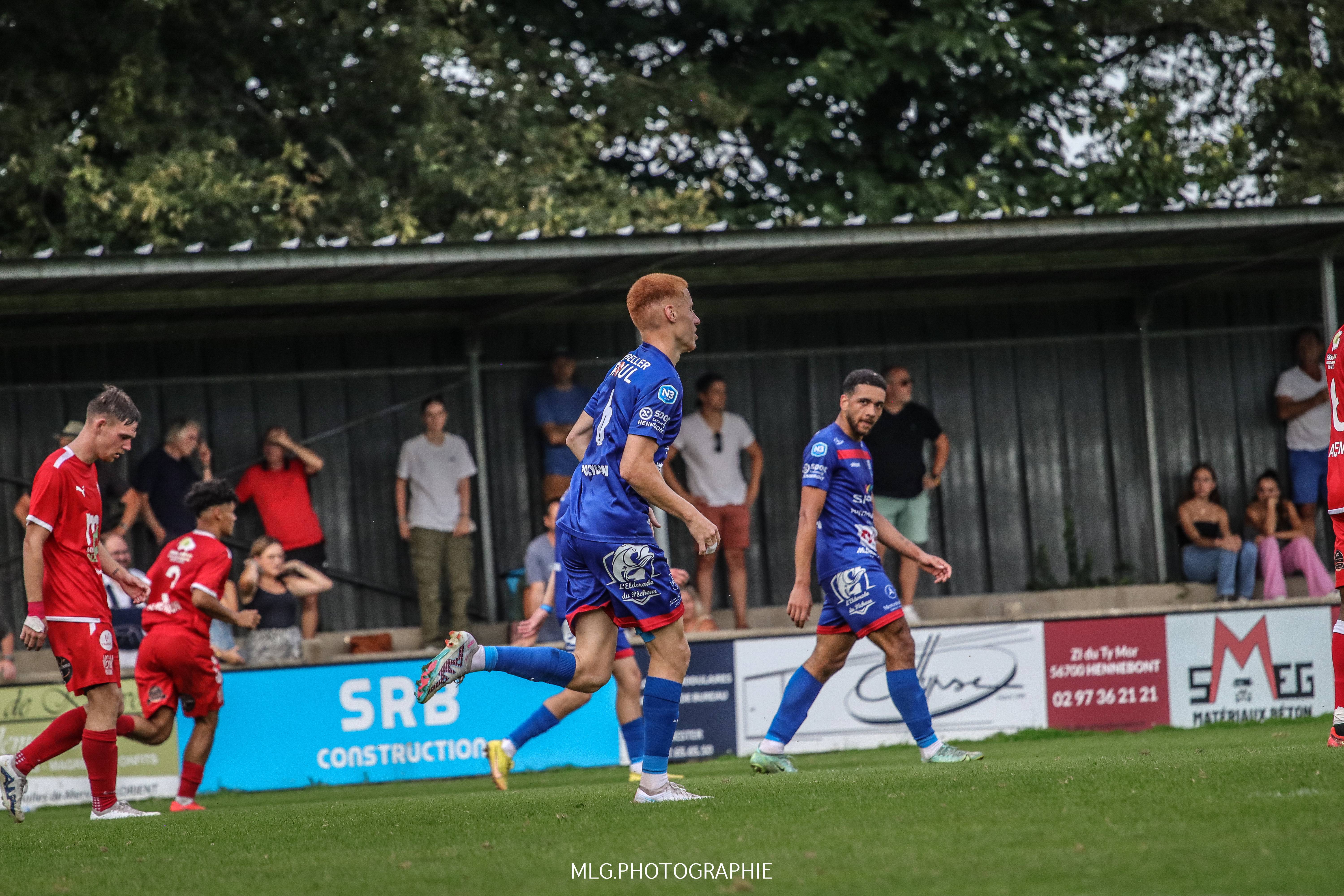 Image de l'article R1, J1. USM 2-2 AS Ménimur