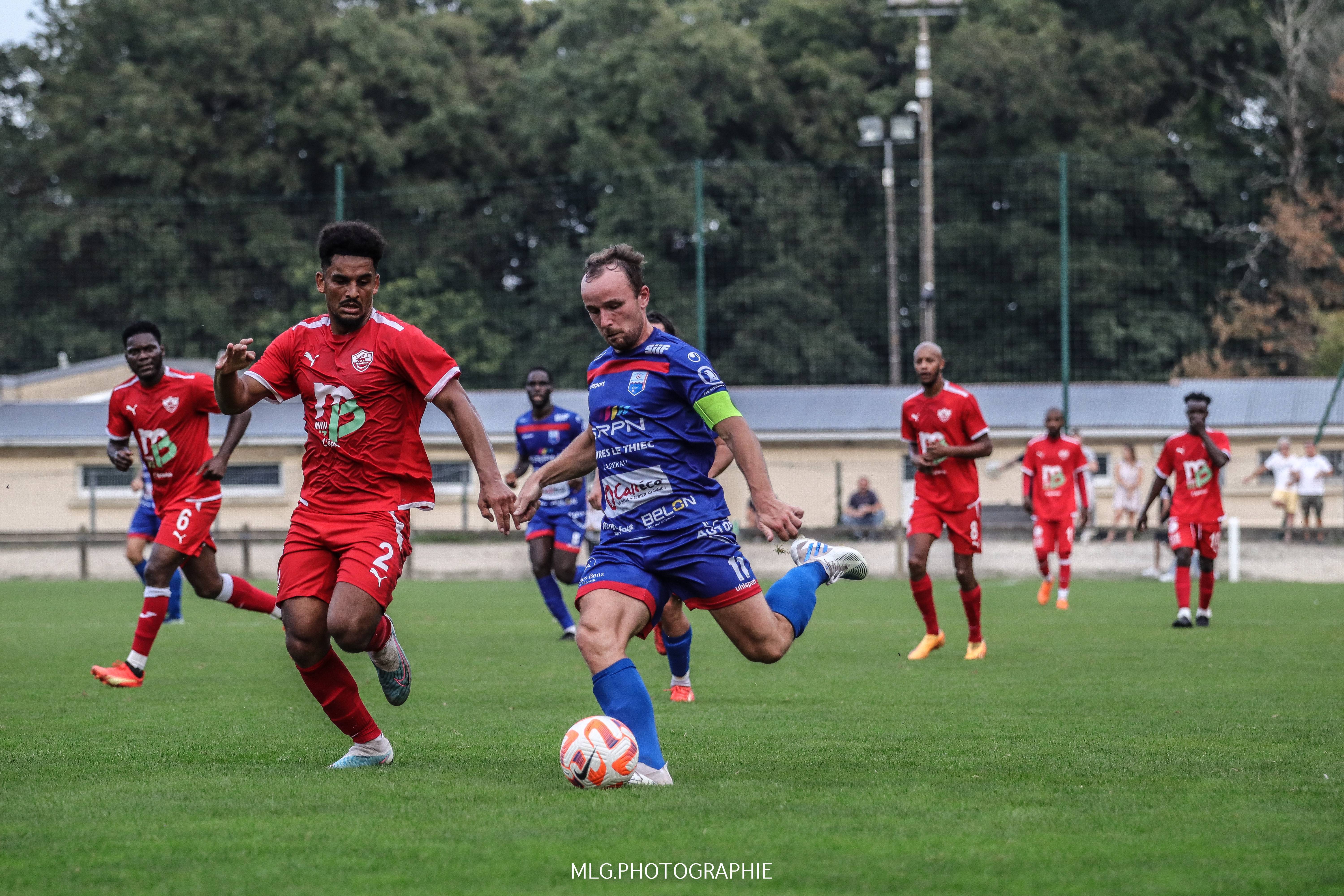 Image de l'article R1, J1. USM 2-2 AS Ménimur