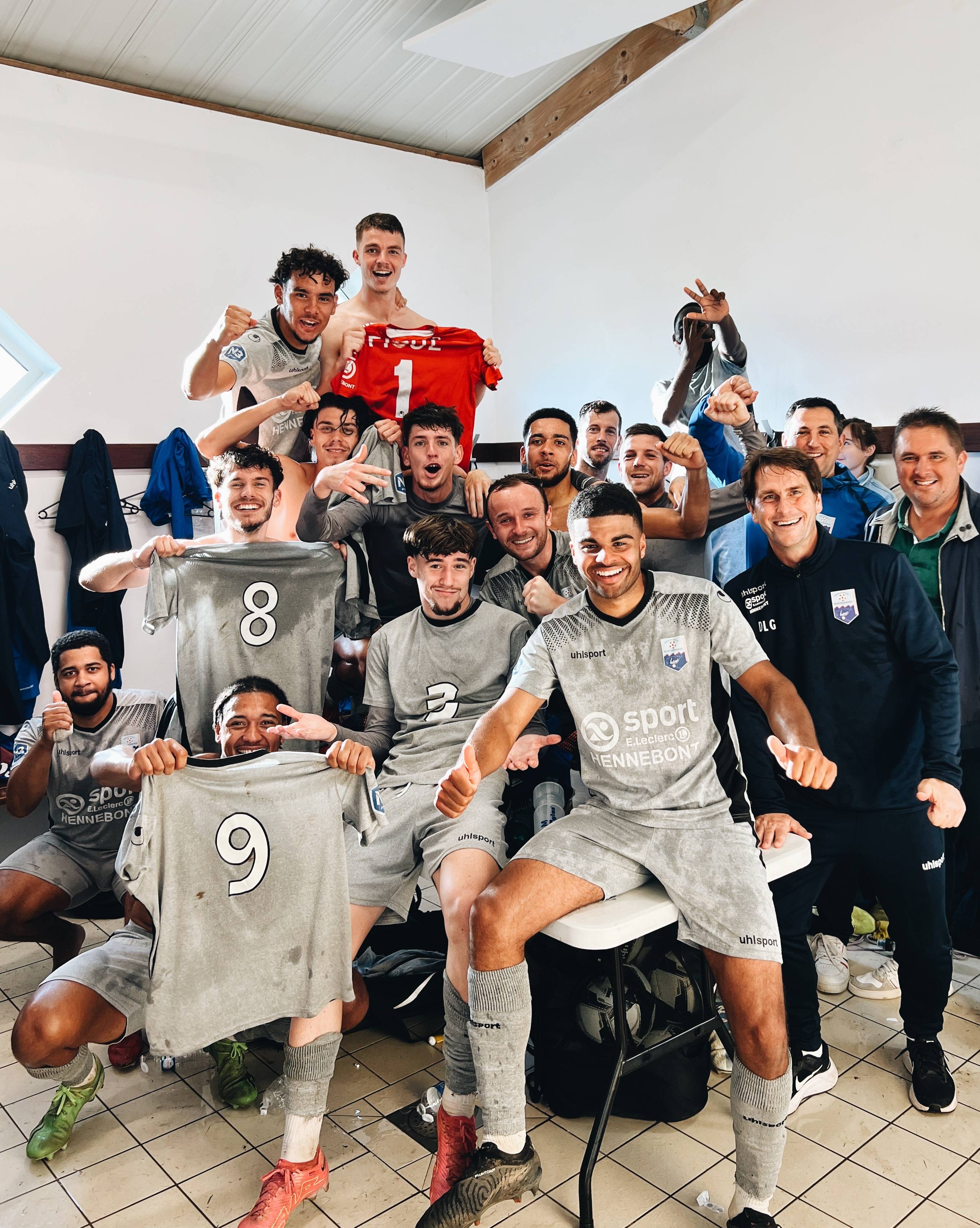 Image de l'article R1. Les Forgerons enchaînent (0-4)