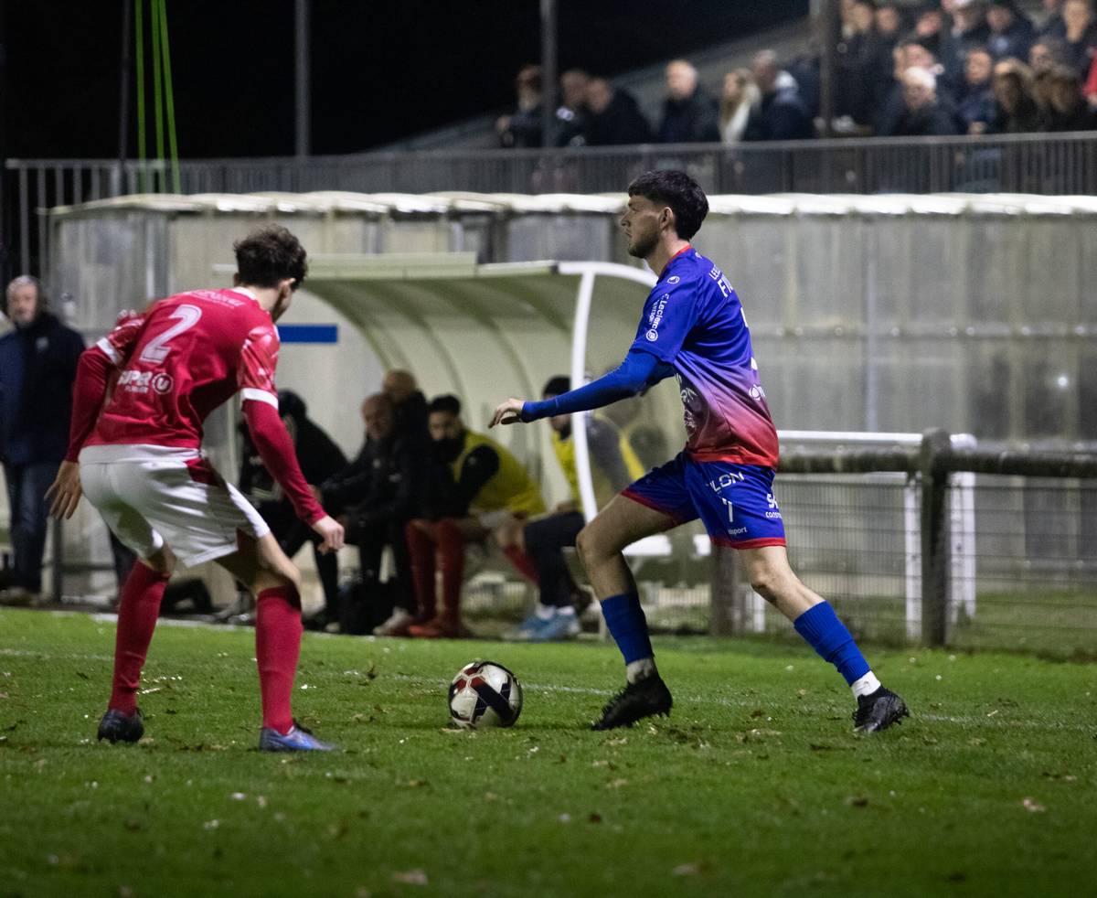 Image de l'article R1. L\'USM s’impose largement dans le derby